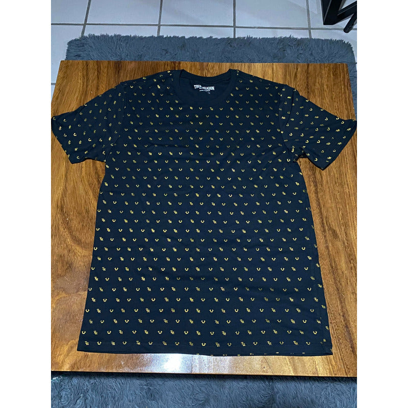 Playera True Religion Negro Logos Pequeños True Dorados