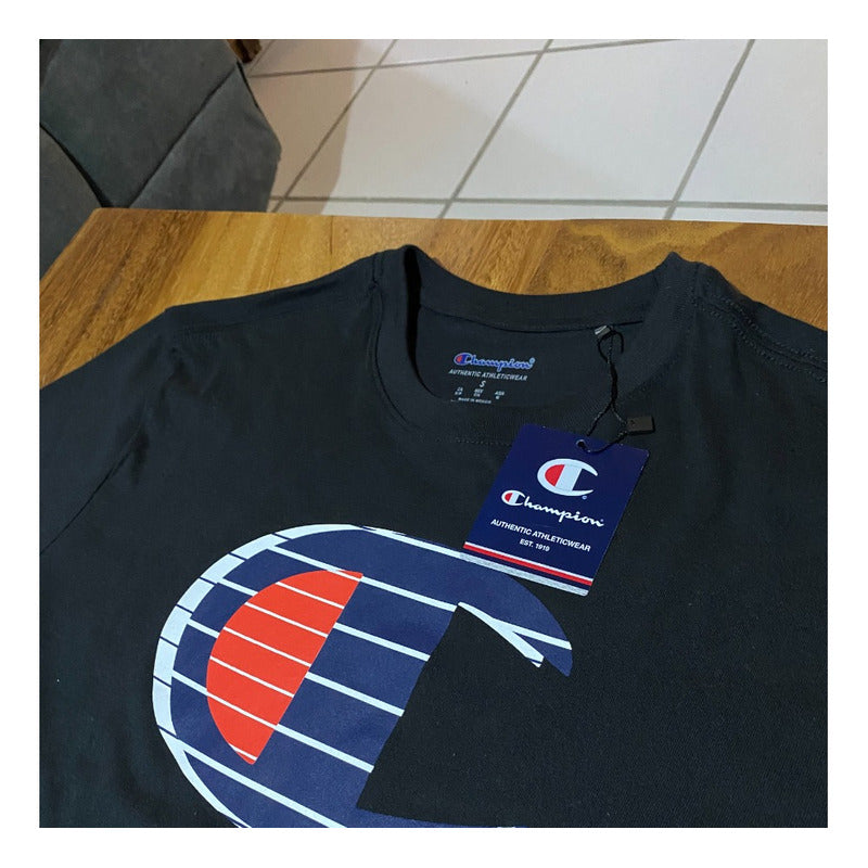 Playera Champion Negro Logo Central Redondo Model 5007