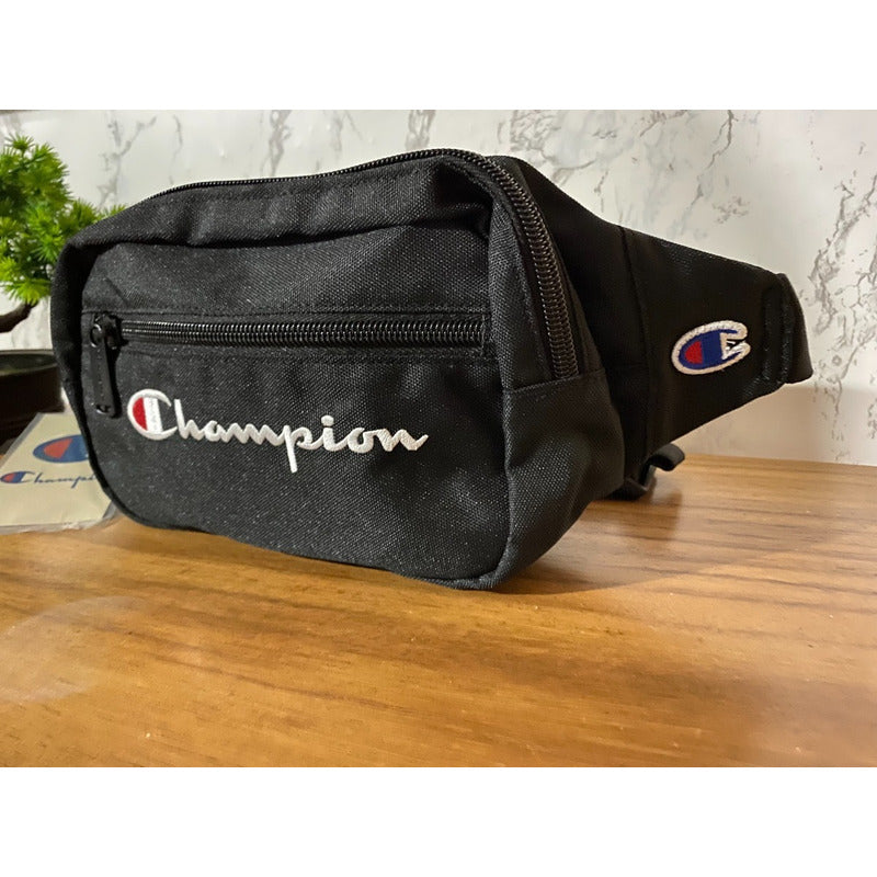 Riñonera Champions Deportiva Negro Con Logo Champ 2 Cierres