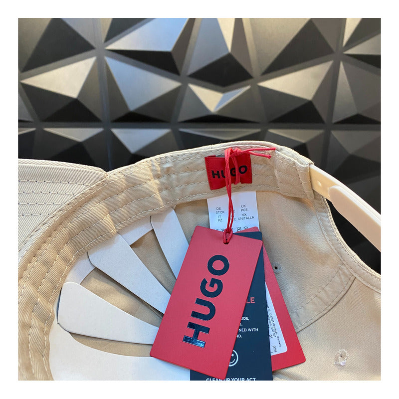 Gorra Hugo Letras H U G O Arena Ajustable Original